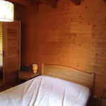 Montagnard Confortable A Avec Grand Terrain Et Parking Prive - Fr-1-814-139 شاليه