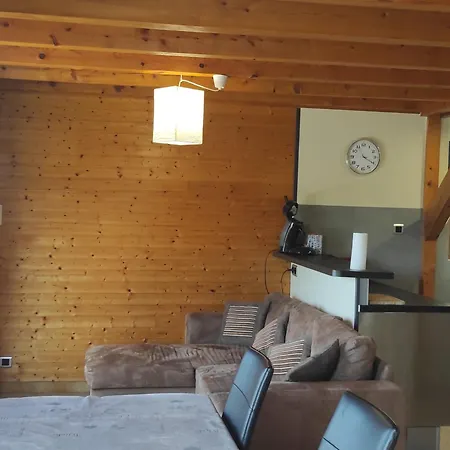 Montagnard Confortable A Avec Grand Terrain Et Parking Prive - Fr-1-814-139 * Super Besse