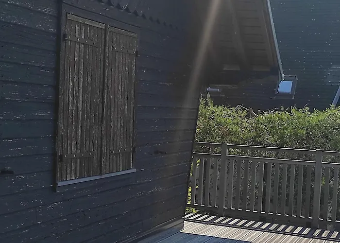 Montagnard Confortable A Avec Grand Terrain Et Parking Prive - Fr-1-814-139 *